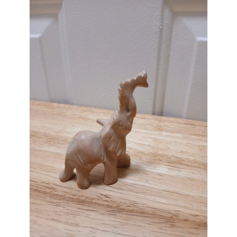 Hand‎ Carved Soapstone Elephant Figurine Coral Color 3.5